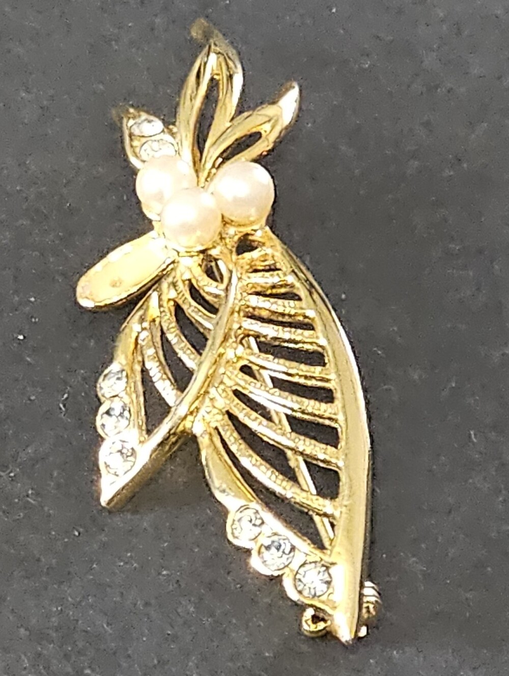 Gold And Pearl Brooch